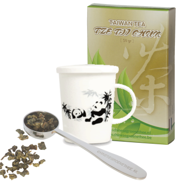 Cadeau-idee 1: 50 gram thee + Theebeker Panda + Maatlepel