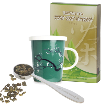 Cadeau-idee 3: 50 gram thee + Theebeker Magnolia Groen + Maatlepel